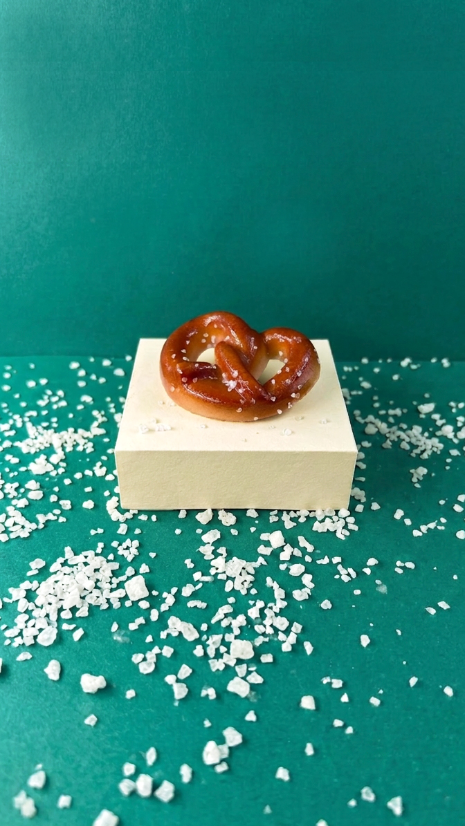 Marzipan-Brezn Bavaria